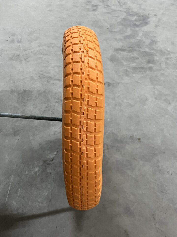 Колесо к тачке PU-3.25-8, ось 20/075 мм